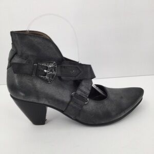 Fidji gray criss cross distressed leather bootie shoe gray strap women 36.5 6